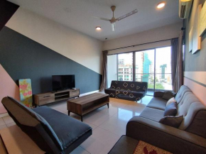 reSTARY - Black Pink, Loft E - Imago Shopping Mall - KK City- 3BR,8Pax 来沙旅 黑粉主题公寓 - Loft E - Imago商场 - 泳池 - KK市中心 - 3房8人